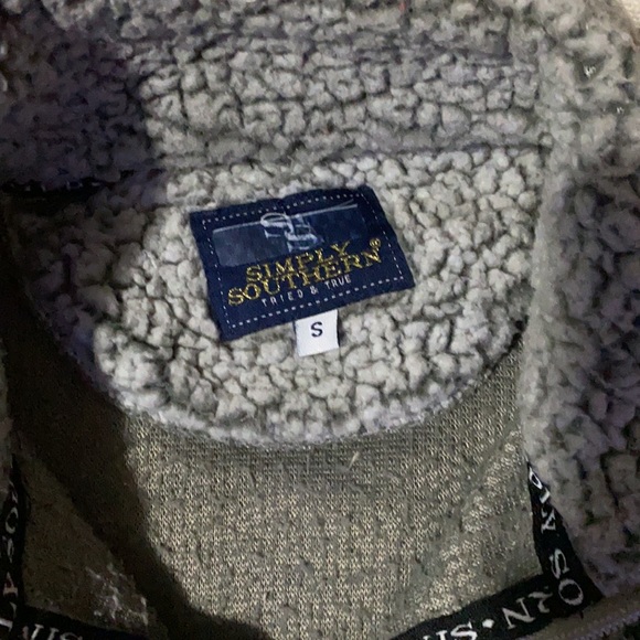 Simply Southern half zip pullover. - size small - excellent condition - Picture 5 of 12